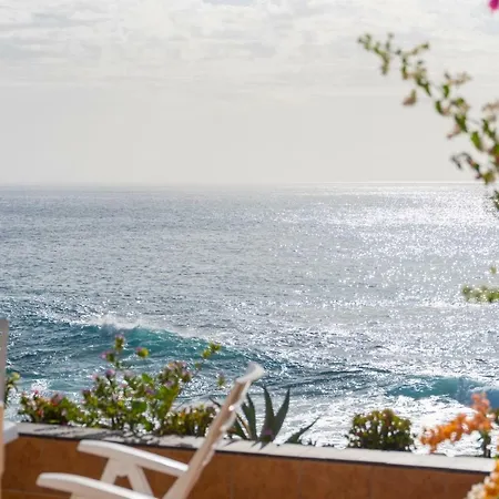 Exclusive Frontline One Bedroom Apartment Puerto de Santiago  Exterior photo